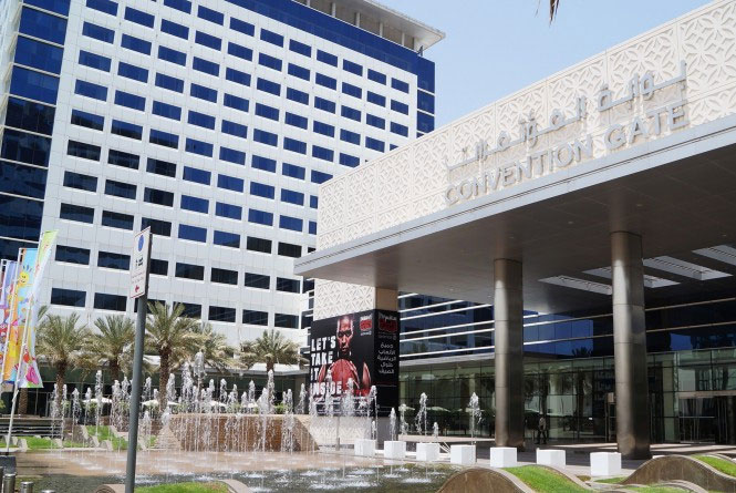 解答迪拜公司逾期提交审计报告会有什么处罚